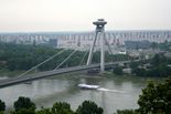 Bro over Donau i Bratislava. Udsigt fra borgen