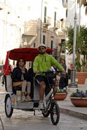 Cykel-rickshaw i Polignano a Mare
