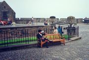 Piberygende skotte med kilt på Edinburgh Castle