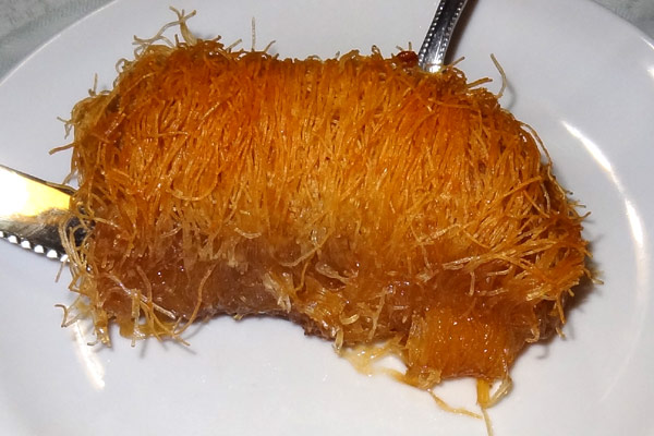 Kadaifi - græsk dessert Kadaifi - græsk dessert