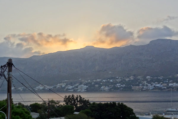 Solopgang over Kalymnos Solopgang over Kalymnos