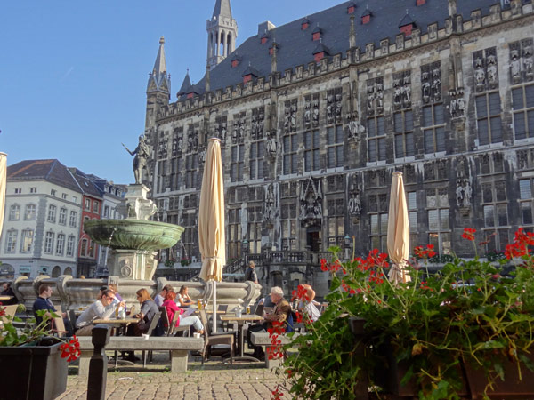 Rådhuspladsen i Aachen Rådhuspladsen i Aachen