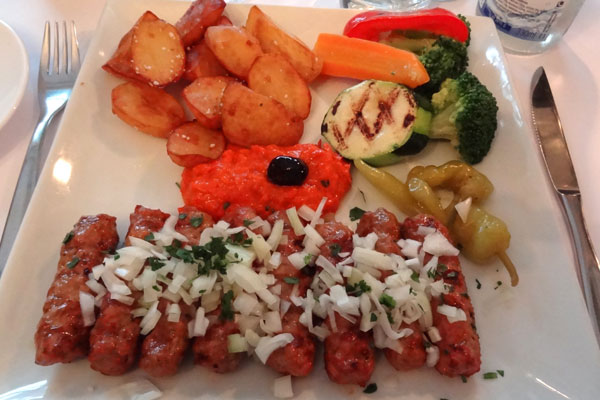 Cevapcici