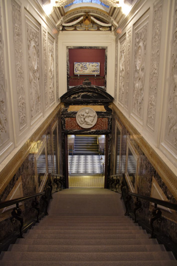 Inside Ny Carlsberg Glyptoteket