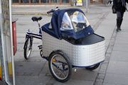 Carrier cycle with child