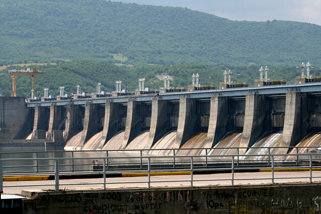 Dam between Serbia and Romania