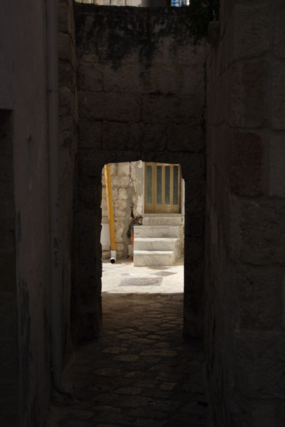 Port i Polignano a Mare. Hvad er der mon derinde?