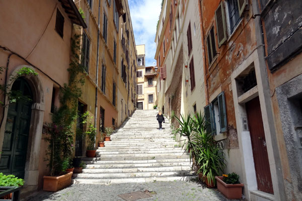 Trappe i Monti, Rom
