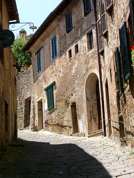 Street in Montalcino, 8th June 2005