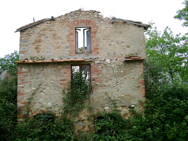 Ruin near San Gimignano. 9. juni 2005