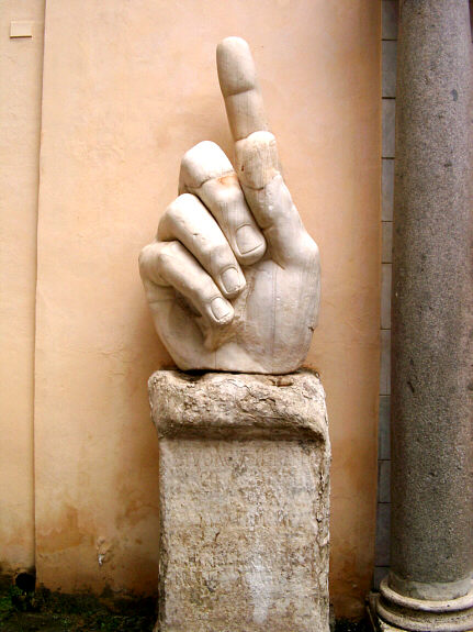 Fragment af Konstantins statue