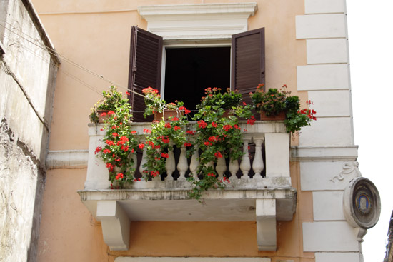 Balcony with flowers in Monti