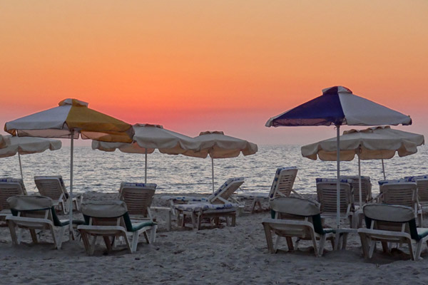 Solnedgang og strand i Mastichari p&aring; Kos