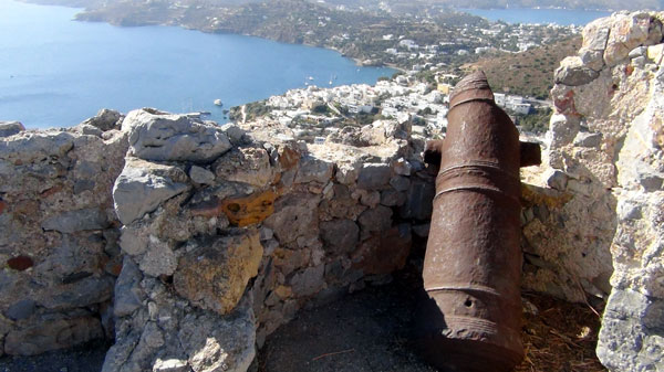 Udsigt fra borgen p� Leros