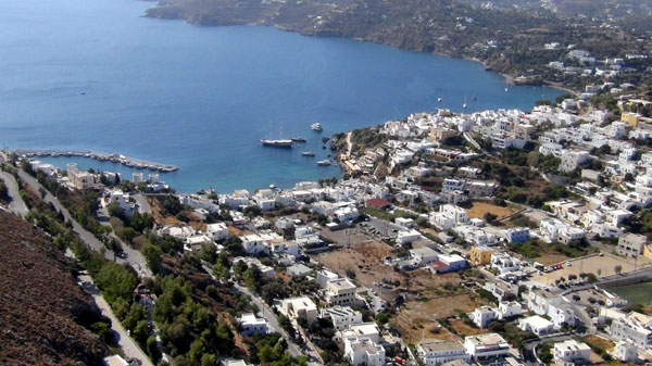 Panteli set fra oven