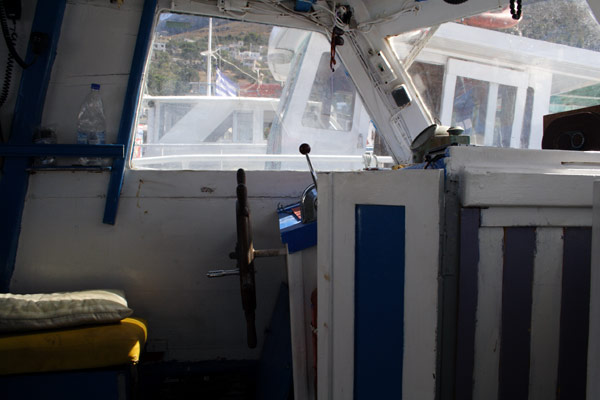 Styrehus p&aring; en af de sm&aring; f&aelig;rger