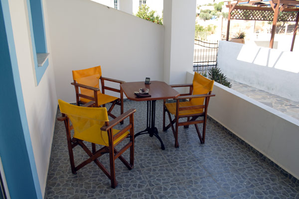 Vores terrasse p&aring; Niki's Studios