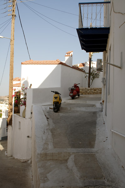 Scooters in Platanos