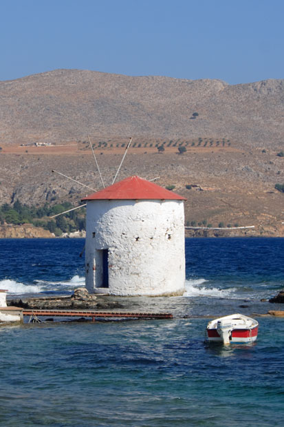 Gr&aelig;sk vindm&oslash;lle i Agia Marina