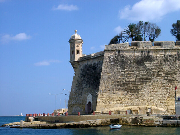 Fortification in Valletta's harbour
