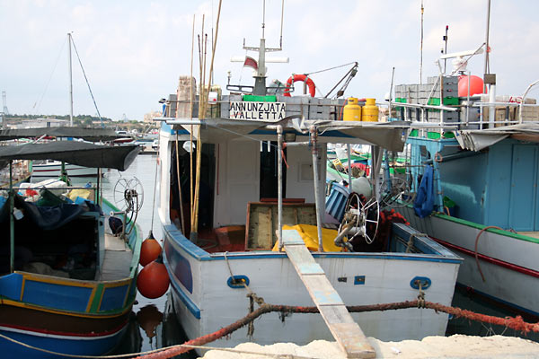 Fiskerb&aring;de i Marsaxlokk