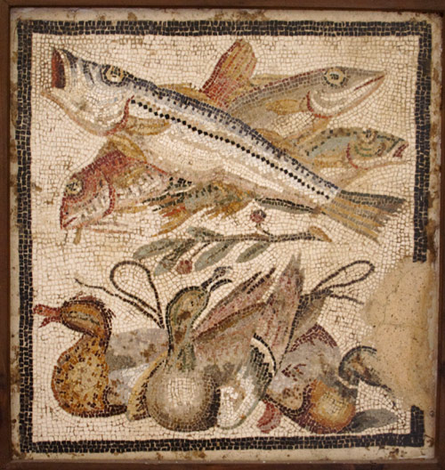 Antik romersk mosaik med fisk og fjerkræ