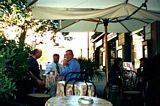 Fortovscaf� n&aelig;r hotellet