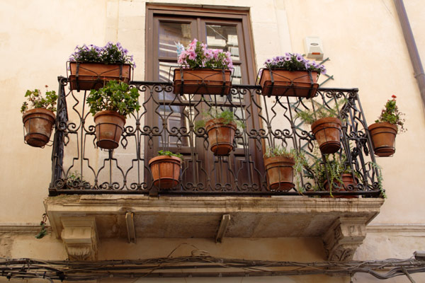 Altan i Ortigia, Sicilien