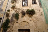 Forfalden facade i Siracusa