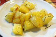 Ovnbagte rosmarinkartofler