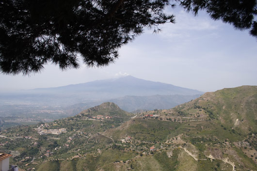 Vulkanen Etna set fra Castelmola