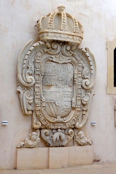 V&aring;benskjold i museets g&aring;rd