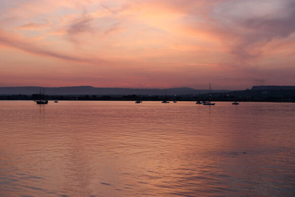 Himmel og hav efter solnedgang