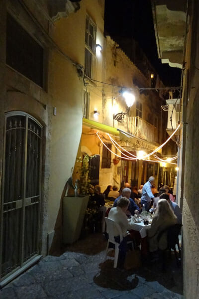 Gyden med Osteria Mariano