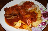 Ged i tomatsauce krydret med alleh&aring;nde