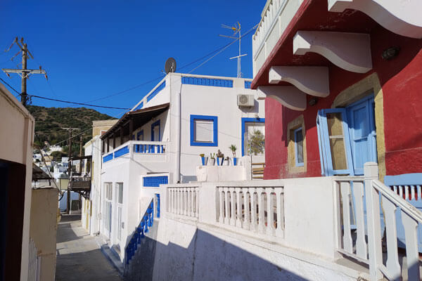 Huse i Platanos' gamle by
