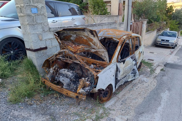 Luksusbil i Spata